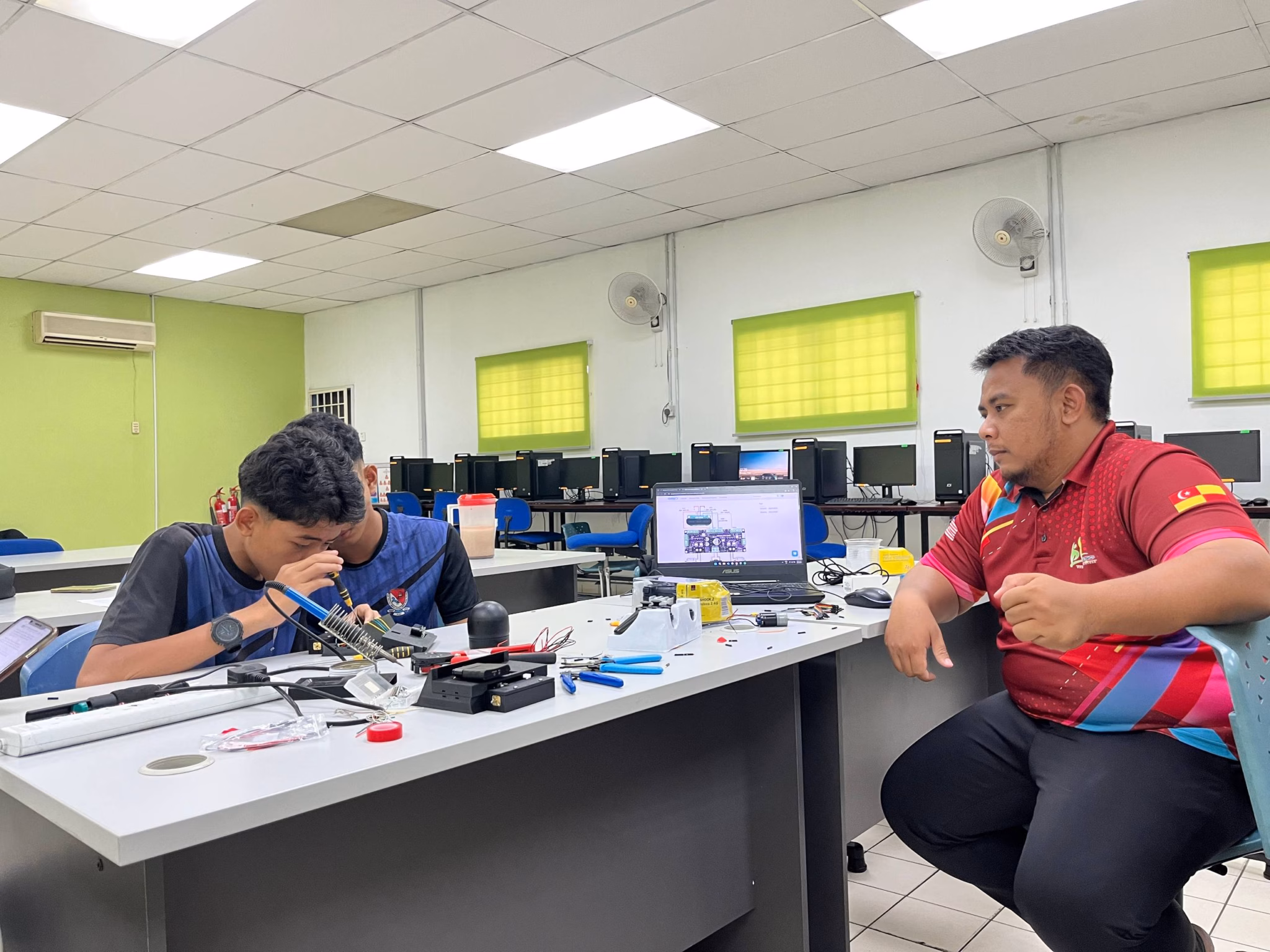 photo_2026-02-15_21-23-46